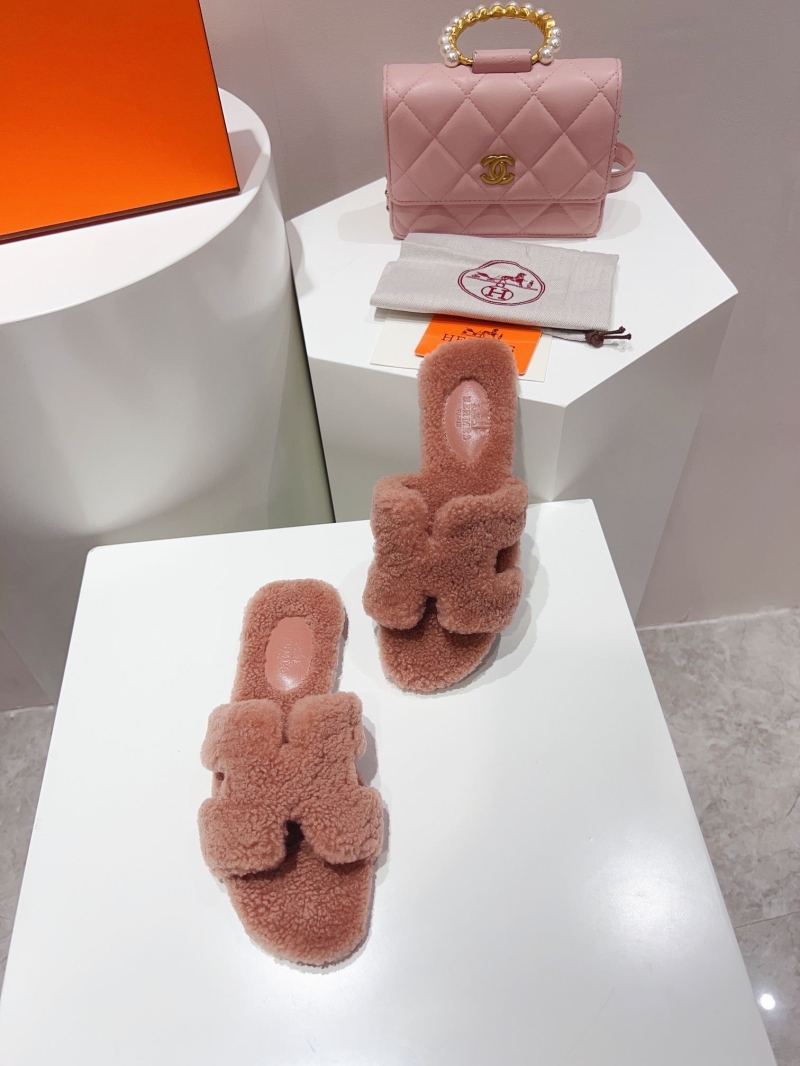 Hermes Slippers